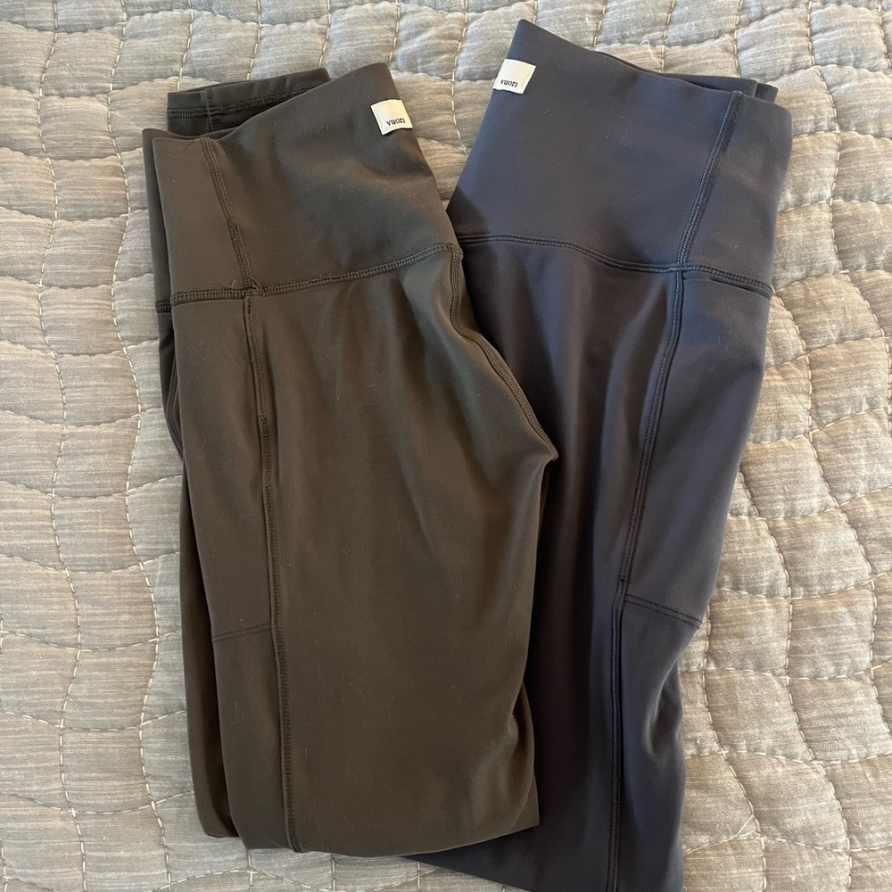 2 pairs Studio leggings size small